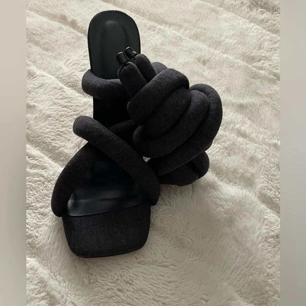 SHEIN Black Strappy High Heels - Picture 4 of 5